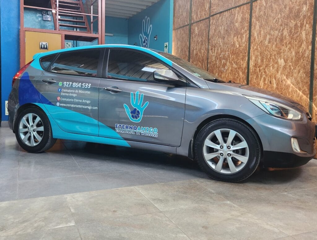 Nuestros Servicios de Cremación de Mascotas Transporte Crematorio